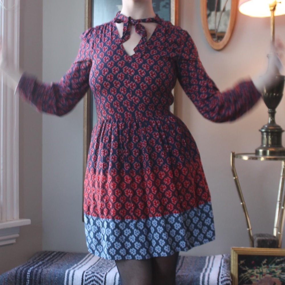 Gap Blue and Red long sleeve dress